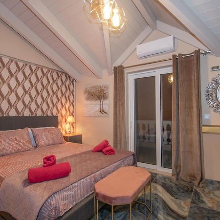Gaitani Casa Di Voz Shared Villa Studios By "Elite" מראה חיצוני תמונה