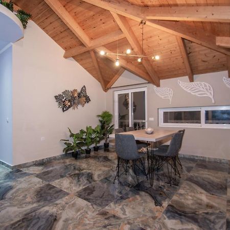 Gaitani Casa Di Voz Shared Villa Studios By "Elite" מראה חיצוני תמונה
