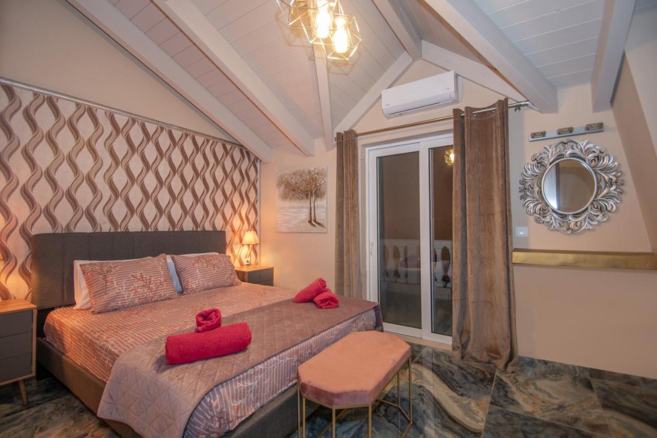 Gaitani Casa Di Voz Shared Villa Studios By "Elite" מראה חיצוני תמונה