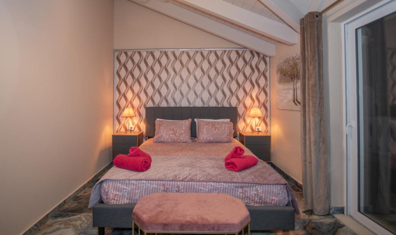 Gaitani Casa Di Voz Shared Villa Studios By "Elite" מראה חיצוני תמונה